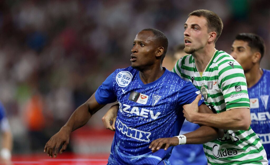 Rangers in talks to sign talented Nigerian defender Akpe Victory