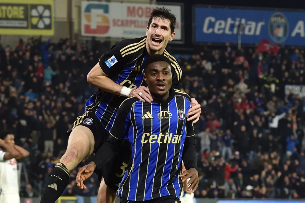 Rafiu Durosinmi celebrating a goal for Pisa during Serie A relegation season.