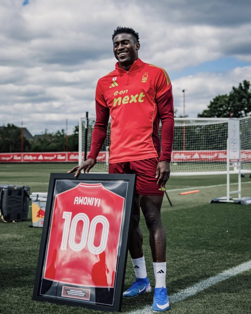 Taiwo Awoniyi presented with special shirt to celebrate 100th Forest appearance
