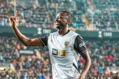 Carlos Corberán praises Umar Sadiq after Valencia’s strong LaLiga run‎