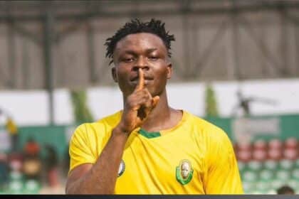 Alex Oweilayefa signs contract extension with Bendel Insurance until 2029