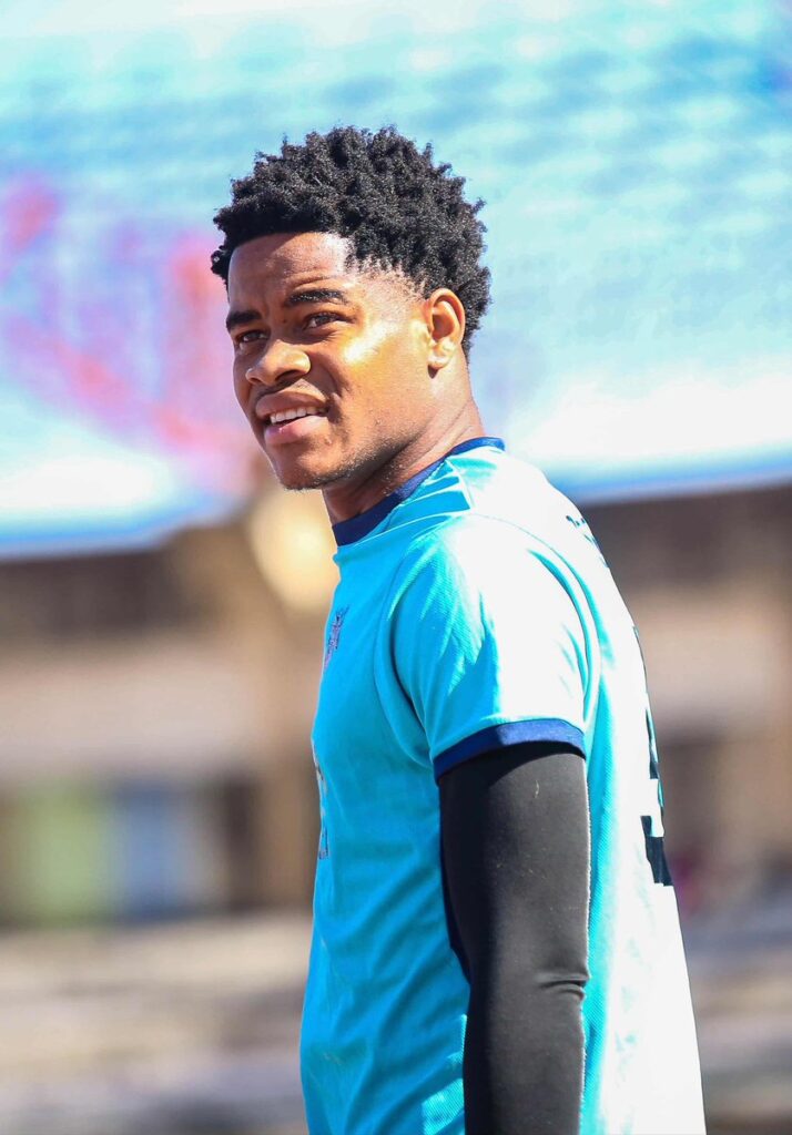 Former Flying Eagles goalkeeper Clinton Andy Ezekiel signs for Rivers United