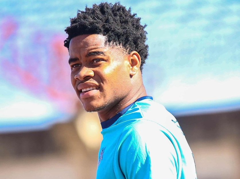 Former Flying Eagles goalkeeper Clinton Andy Ezekiel signs for Rivers United