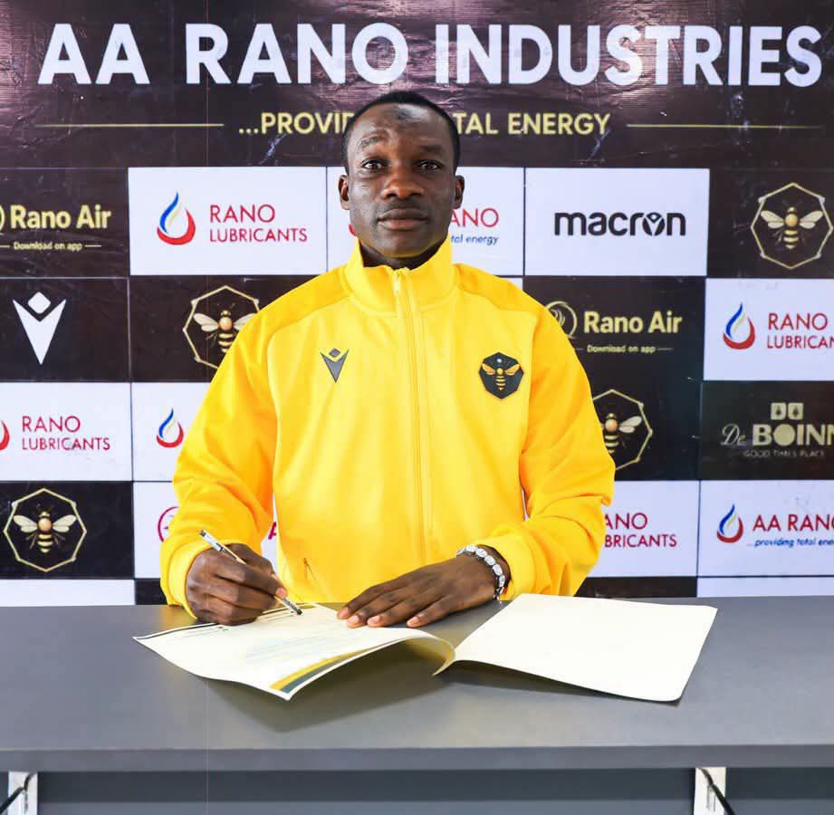 ‎Mustapha Jibrin signs for Ranchers Bees FC from Kano Pillars ahead of NPFL return