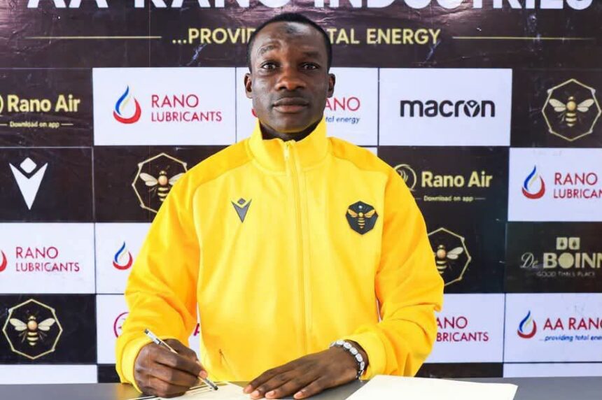 ‎Mustapha Jibrin signs for Ranchers Bees FC from Kano Pillars ahead of NPFL return