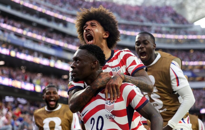 Folarin Balogun bags brace as USA crush Paraguay 4-1 in World Cup opener 37 Folarin Balogun bags brace as USA crush Paraguay 4-1 in World Cup opener