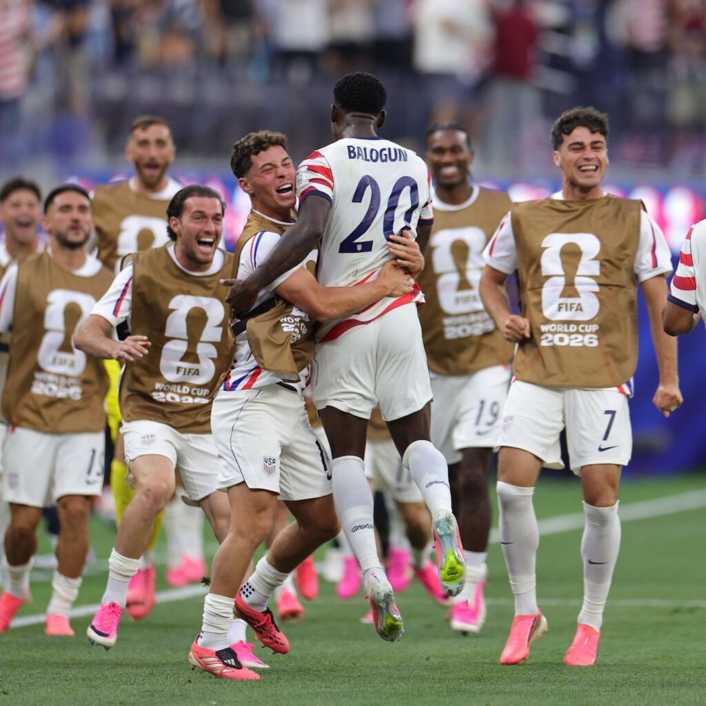 Folarin Balogun bags brace as USA crush Paraguay 4-1 in World Cup opener 39 Folarin Balogun bags brace as USA crush Paraguay 4-1 in World Cup opener