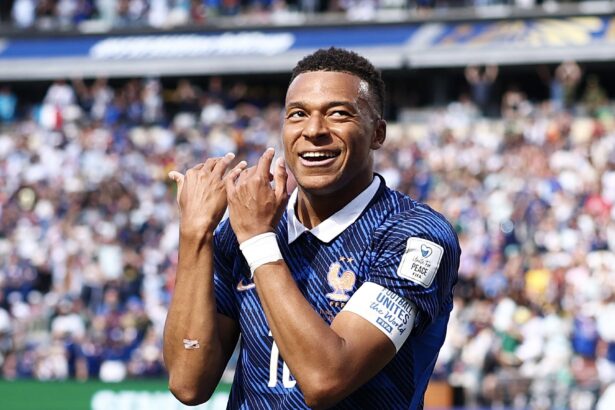 Historic Mbappe brace fires France to 3-1 victory over Senegal in World Cup opener