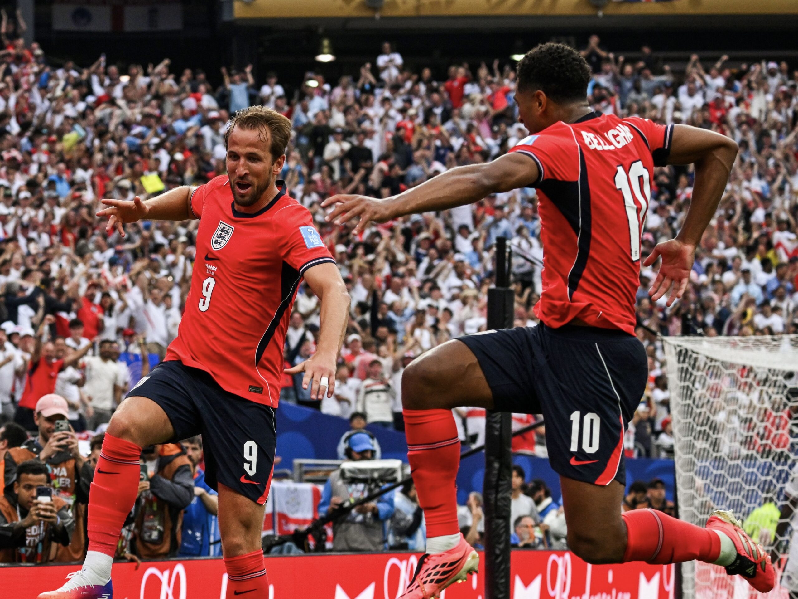 Harry Kane sets England World Cup scoring record as Three Lions beat Panama 2-0