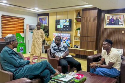 Taiwo Awoniyi meets with NSC chairman Shehu Dikko to discuss youth development through sport