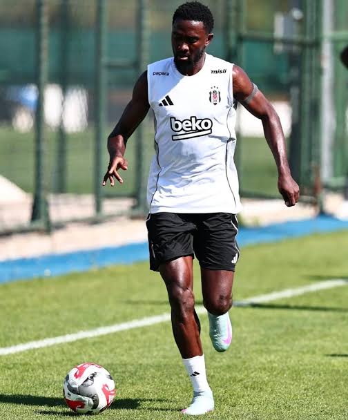 ‎Wilfred Ndidi faces Besiktas exit as Turkish club places €8 million valuation on Super Eagles captain‎