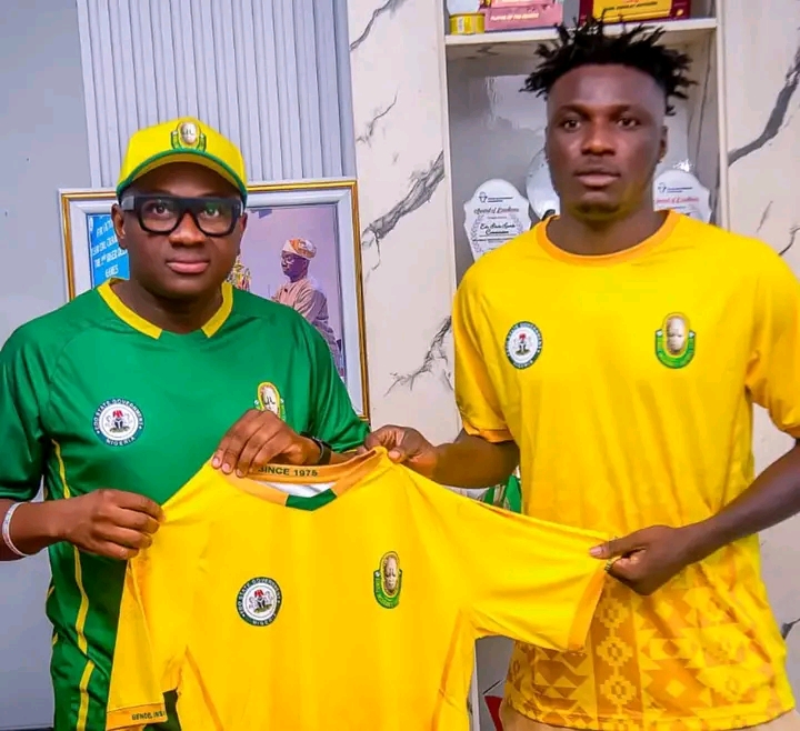 Suraj Lawal completes move to Bendel Insurance from Abia Warriors on one-year deal
