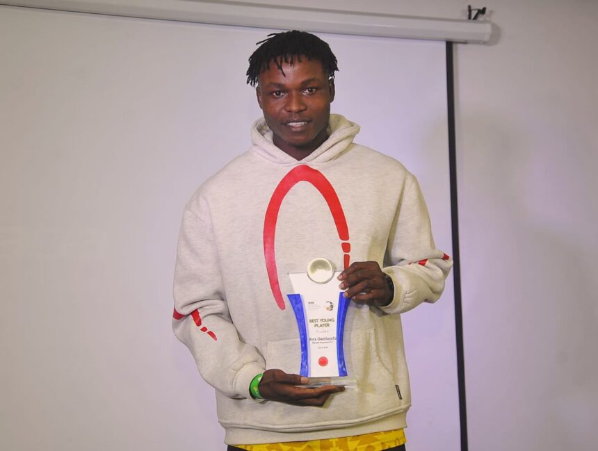 Alex Oweifaleya wins League Bloggers' Best Young Player award after standout Bendel Insurance season 37 Alex Oweifaleya wins League Bloggers' Best Young Player award after standout Bendel Insurance season