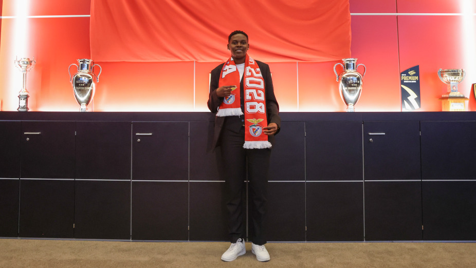 Benfica announce signing of Nigerian wonderkid Janet Akekoromowei on long-term deal