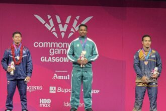Edidiong Umoafia breaks Commonwealth Games record to win men’s 71kg weightlifting gold