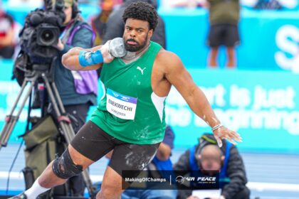 Chukwuebuka Enekwechi cruises into Commonwealth Games shot put final