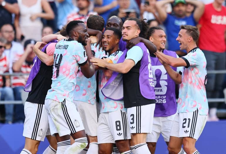 Belgium storm into World Cup quarter-finals after dominant 4-1 victory over co-hosts USA