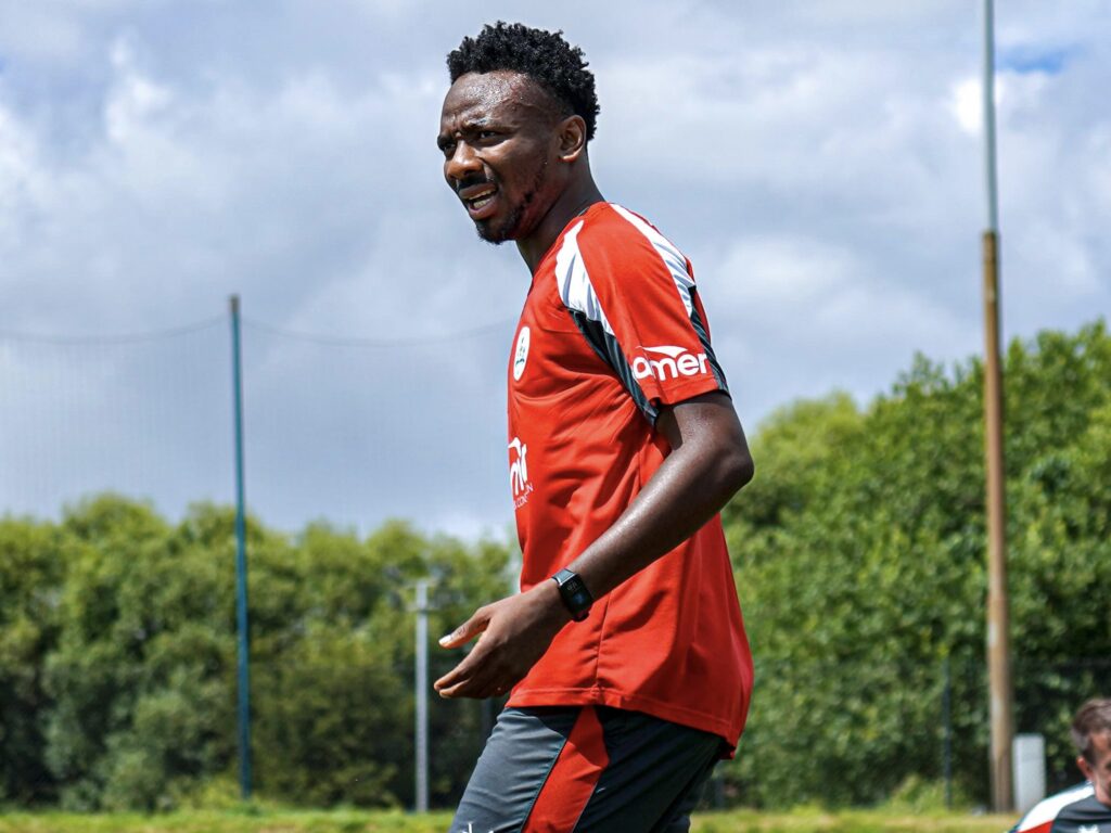 Kelechi Nwakali returns for Barnsley pre-season, eyes fresh start under Daniel Stendel