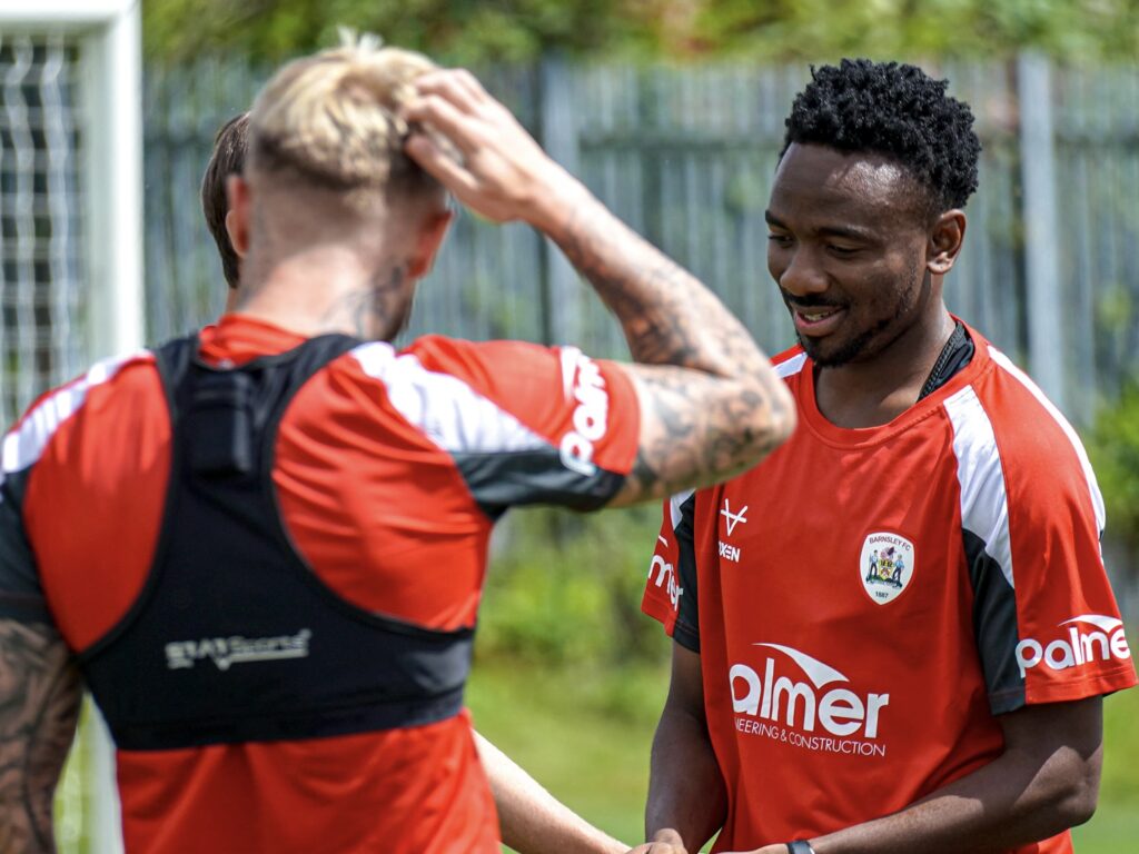 Kelechi Nwakali returns for Barnsley pre-season, eyes fresh start under Daniel Stendel
