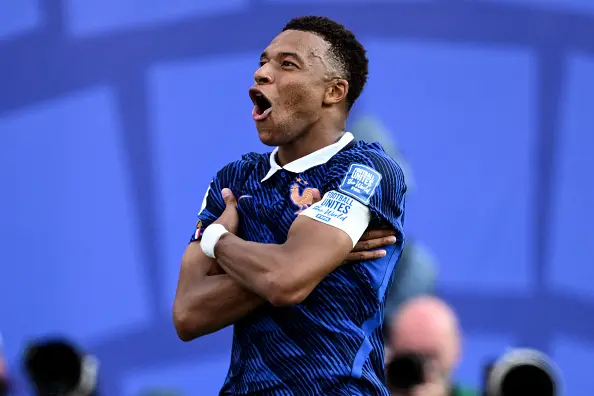 Mbappe moves within one goal of Messi as France cruise past Sweden into World Cup last 16