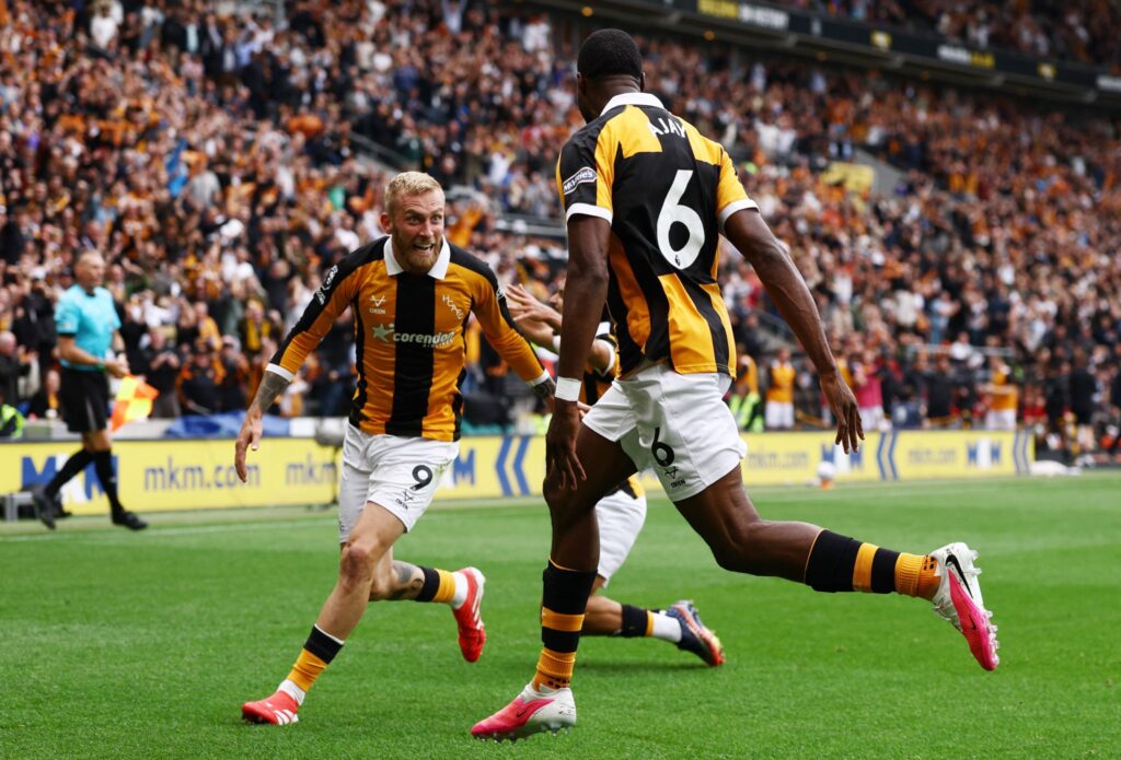 Semi Ajayi scores as Hull City stun Manchester United 2-0 in Premier League return