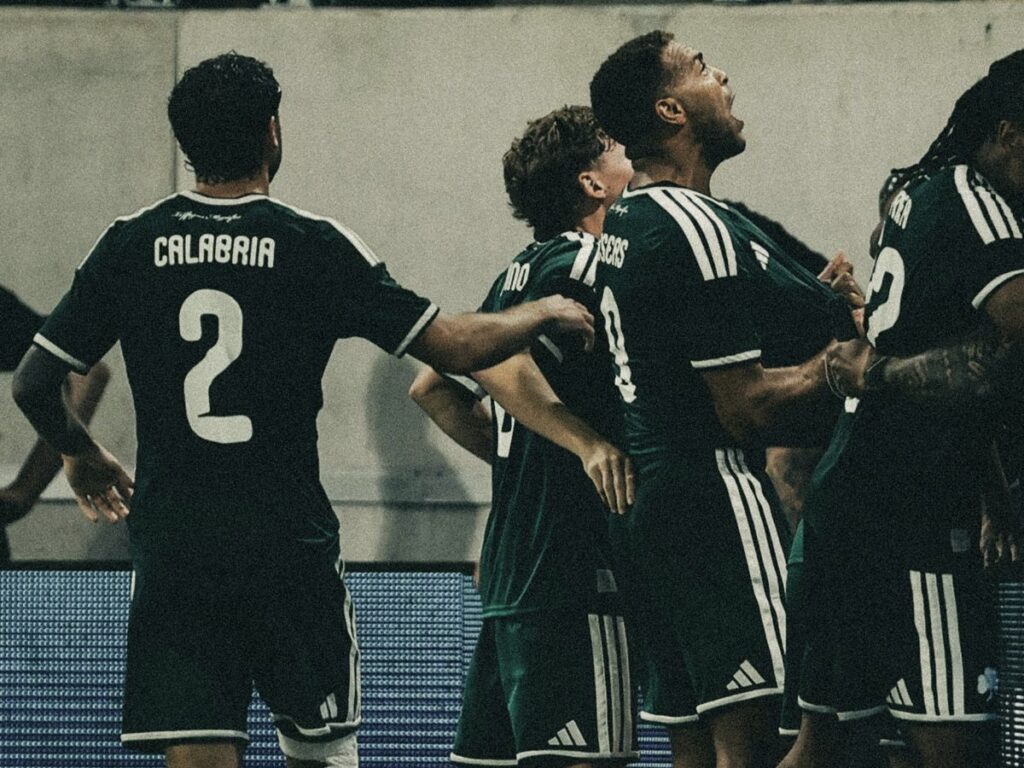 Cyriel Dessers’ brace sends Panathinaikos into Conference League league phase