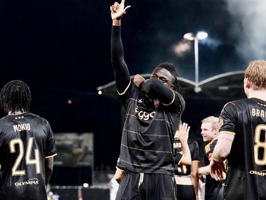 Tolu Arokodare scores first Ajax goal, provides assist in 4-2 victory over Sion 38 Tolu Arokodare scores first Ajax goal, provides assist in 4-2 victory over Sion