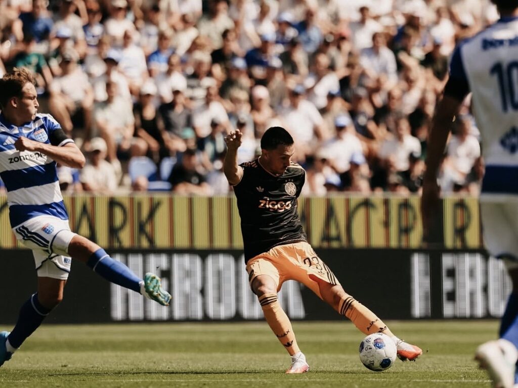 Tolu Arokodare provides assist on debut as Ajax beat PEC Zwolle 2-0 38 Tolu Arokodare provides assist on debut as Ajax beat PEC Zwolle 2-0