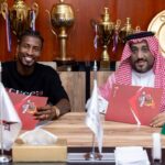Peter Olayinka completes move to Al-Wehda on free transfer