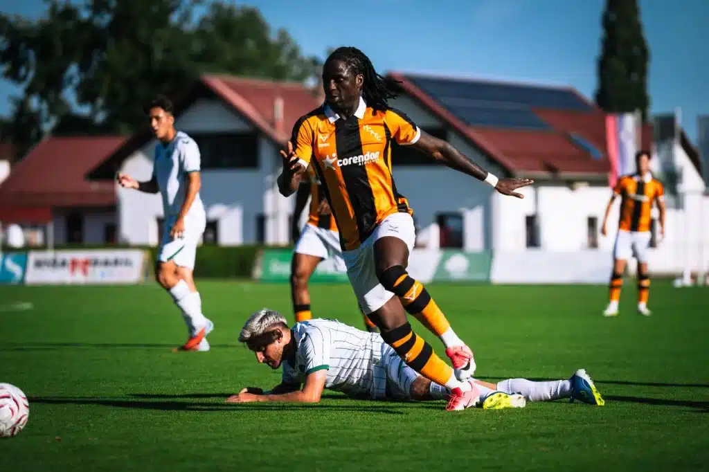 ‎David Akintola completes Hull City exit ahead of Omonia transfer