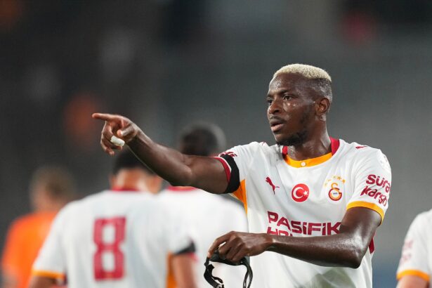 ‎Victor Osimhen scores as Galatasaray beat Başakşehir in five-goal thriller