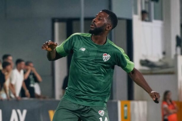 ‎Kelechi Iheanacho nets brace to score 11th goal as Bursaspor beat Batman Petrolspor 2-1