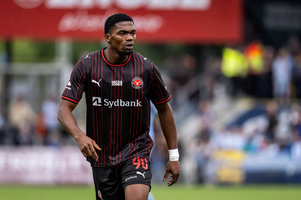 Friday Etim wins September Superliga Player of the Month award 38 Friday Etim wins September Superliga Player of the Month award