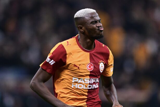 Victor Osimhen’s brace inspires Galatasaray to 2-1 derby victory over Fenerbahçe