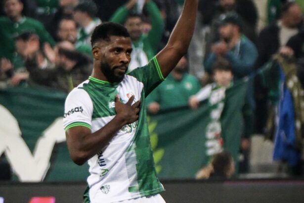 Kelechi Iheanacho scores in 11th consecutive game as Bursaspor beat Pendikspor 2-0